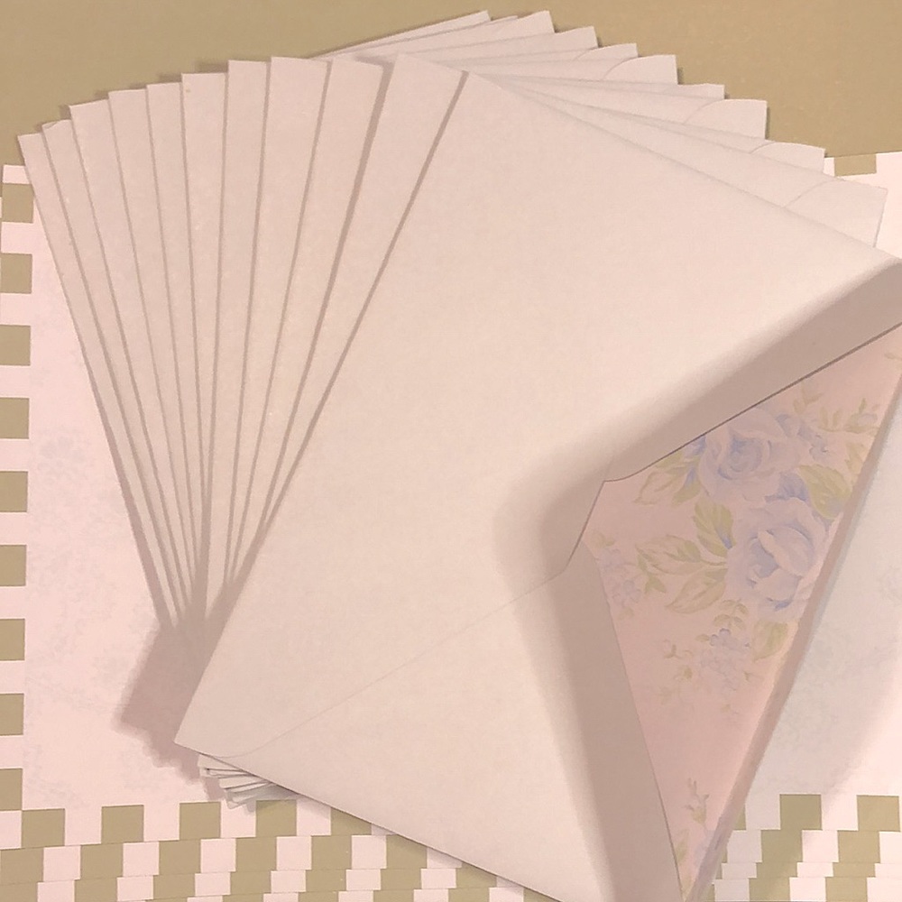 Vintage Shabby Chic Stationary Envelopes & Sheets Box Set